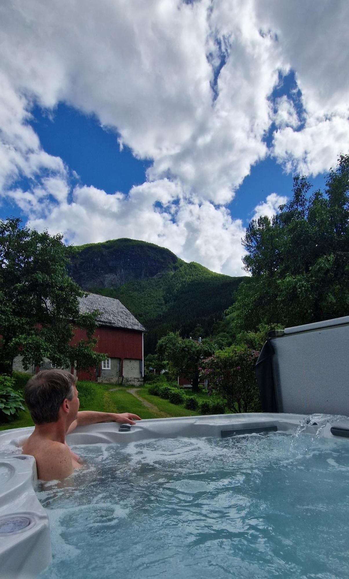 NorddalDalhus - House With Jacuzzi别墅 外观 照片